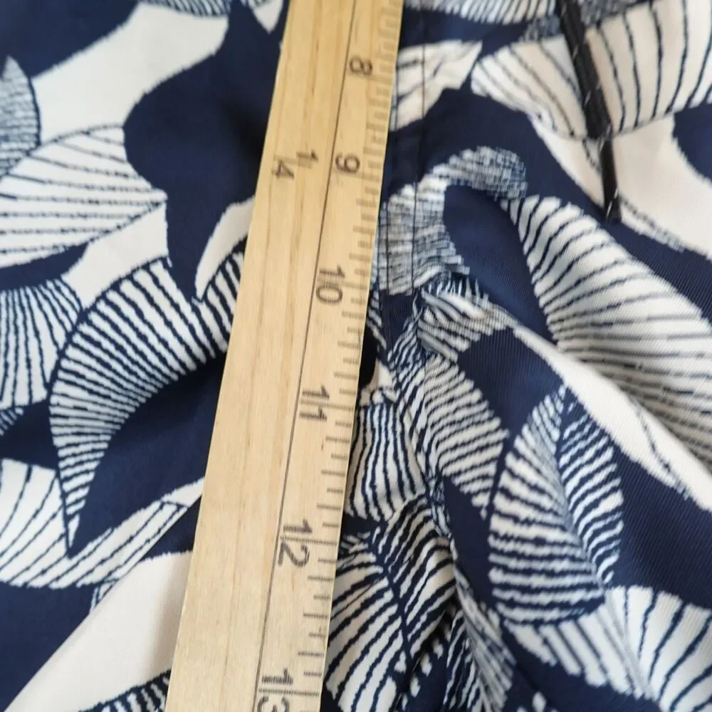 Outerknown Nomadic Volley Mens Medium Shorts Swim Trunks Indigo Floating Fauna